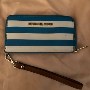 Michael Kors Jet Set Wristlet